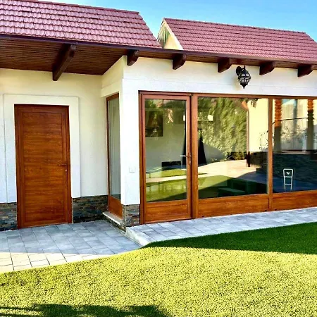 Holiday home Tj Nyaralo