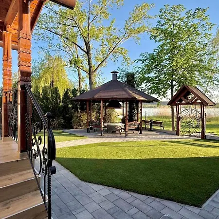 Tj Nyaralo Holiday home *