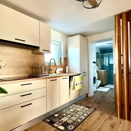 Tj Nyaralo Holiday home